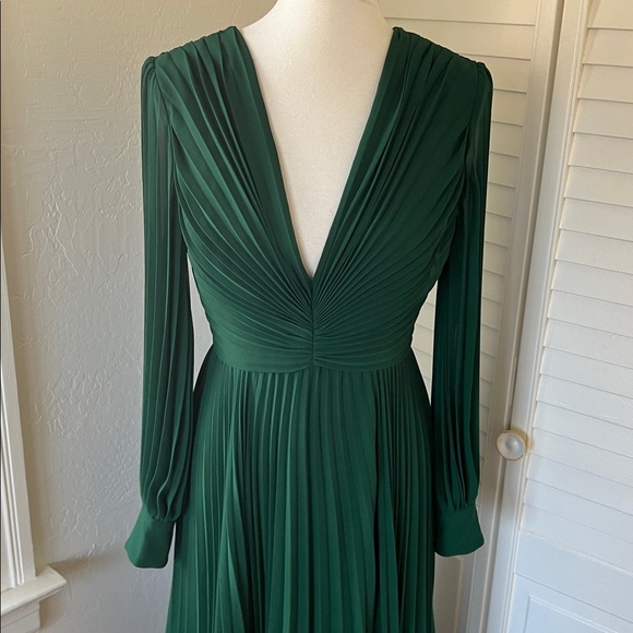 Badgley Mischka Pleated Georgette Long Sleeve Gown - Picture 5 of 8
